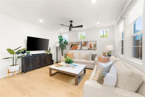 $749,000 | 4037 Summer Way, Corona, CA 92883