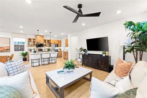 $749,000 | 4037 Summer Way, Corona, CA 92883