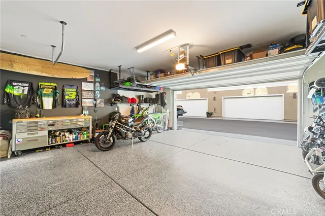 $817,500 | 4037 Summer Way, Corona, CA 92883