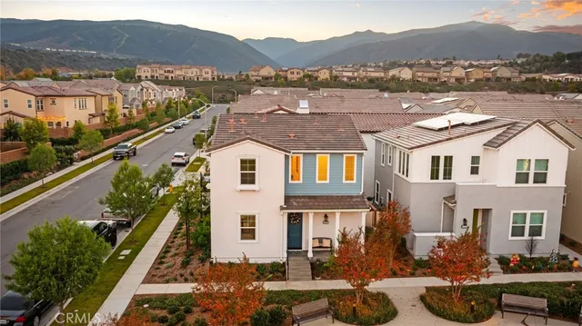 $817,500 | 4037 Summer Way, Corona, CA 92883