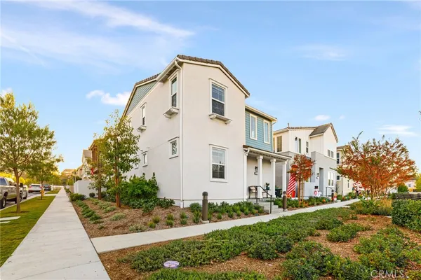 $774,999 | 4037 Summer Way, Corona, CA 92883