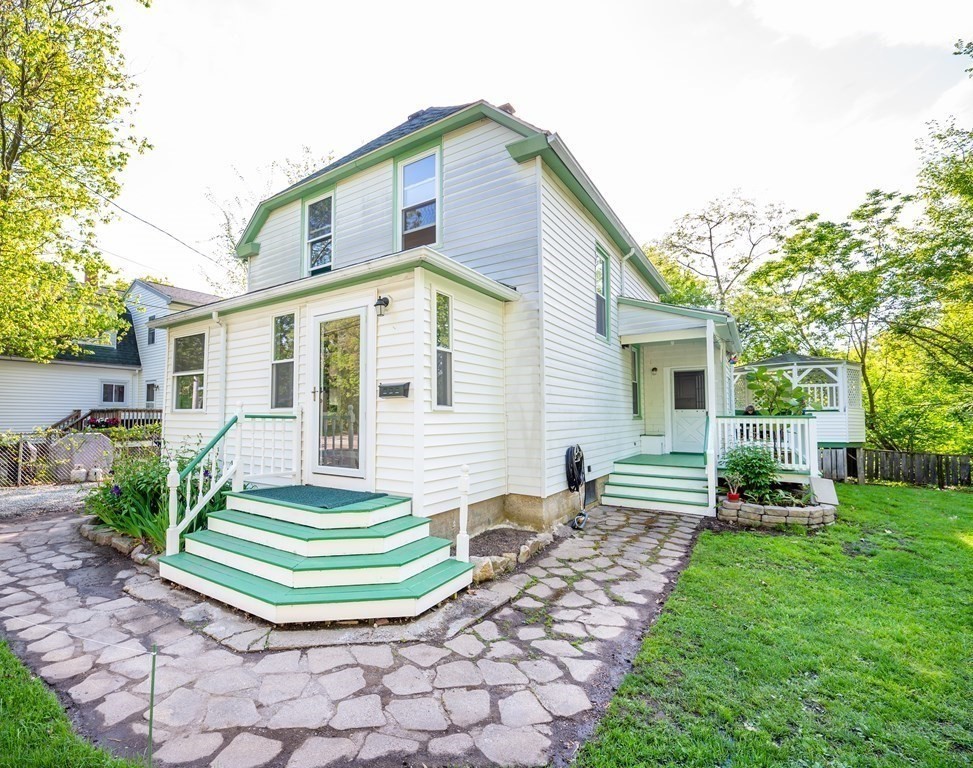25 Camp Road Boston, MA 02132 - Photo 4 of 32 Gallery Image 4