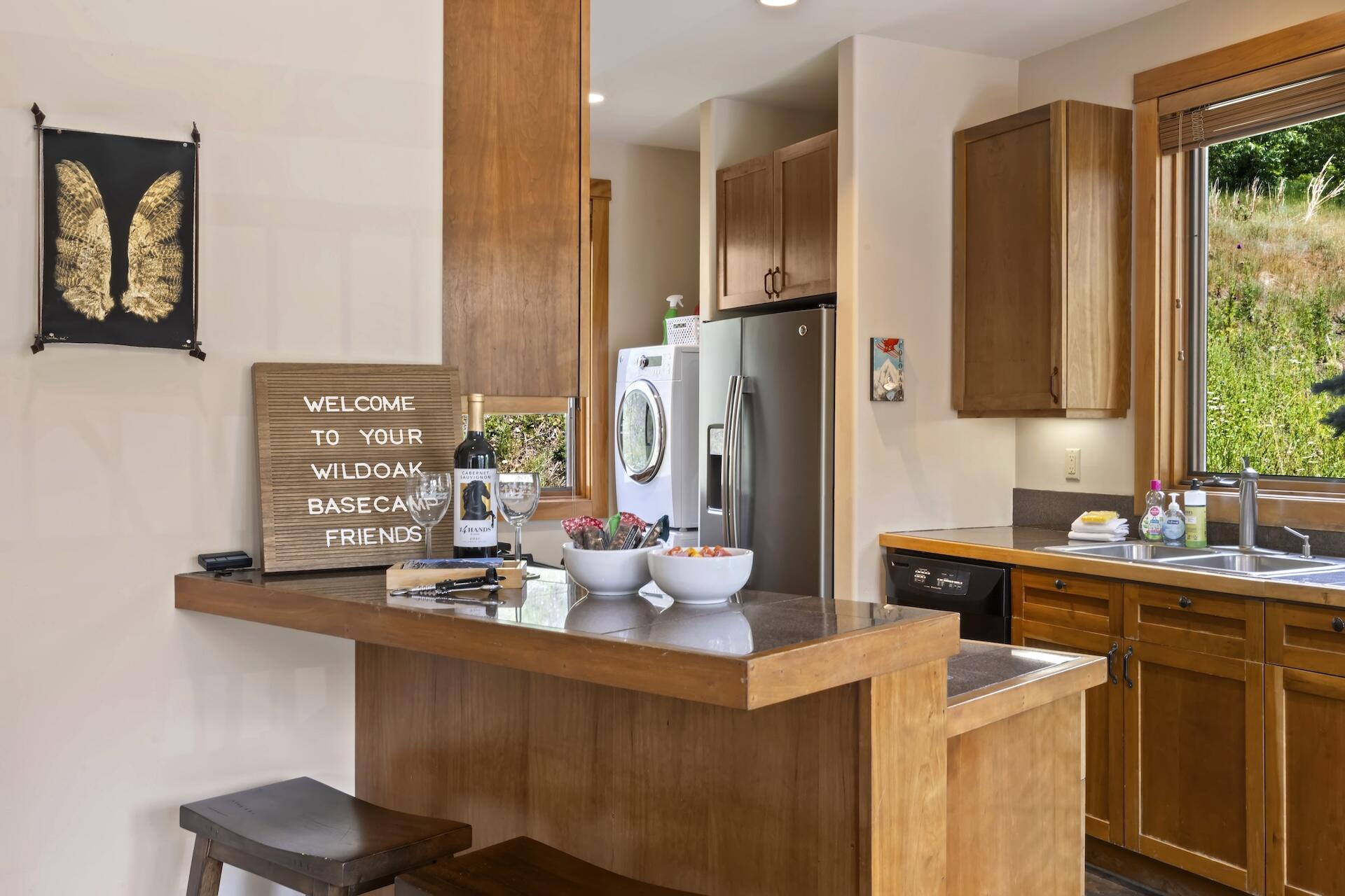 403 Adams Ranch Road, Unit B Mountain Village, CO 81435 - Photo 15 of 28 Breakfast Bar