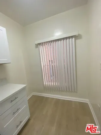 $1,380 | 814 South Hobart Boulevard, Unit 203, Los Angeles, CA 90005