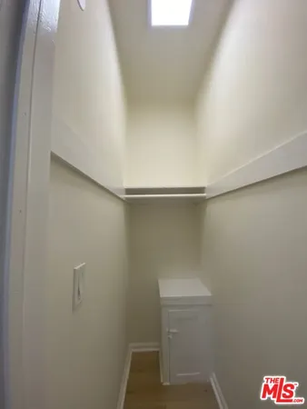 $1,380 | 814 South Hobart Boulevard, Unit 203, Los Angeles, CA 90005