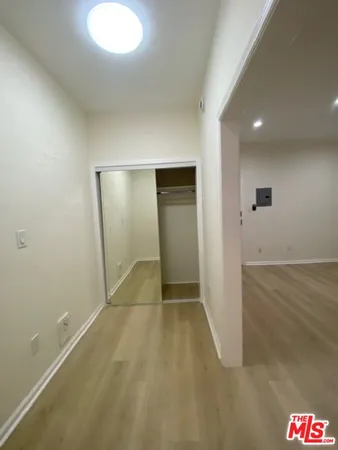 $1,380 | 814 South Hobart Boulevard, Unit 203, Los Angeles, CA 90005
