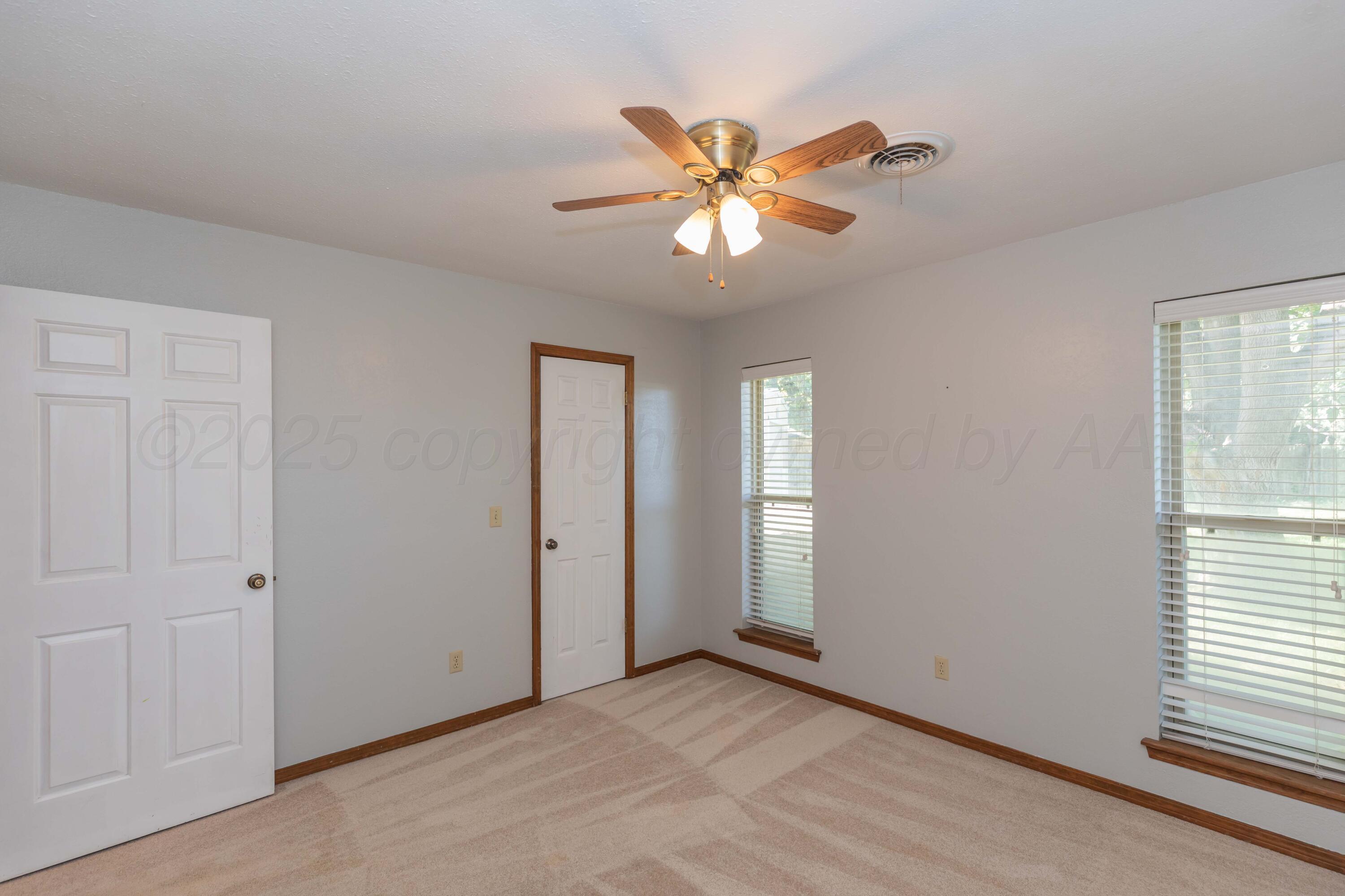 5404 While A Way Road Amarillo, TX 79109 - Photo 33 of 44 BEDROOM 3 VIEW 2