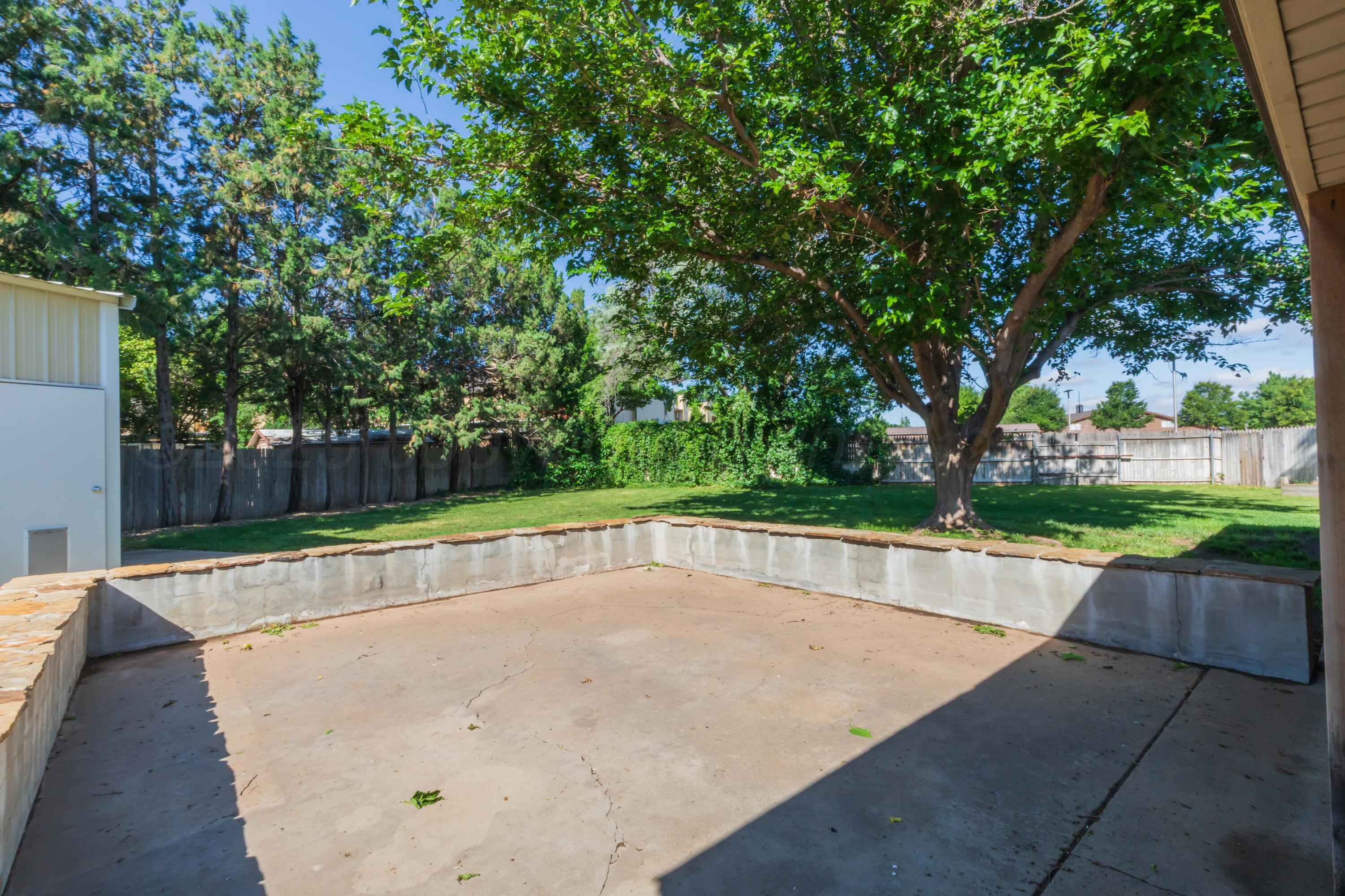 5404 While A Way Road Amarillo, TX 79109 - Photo 43 of 44 BACKYARD VIEW 4