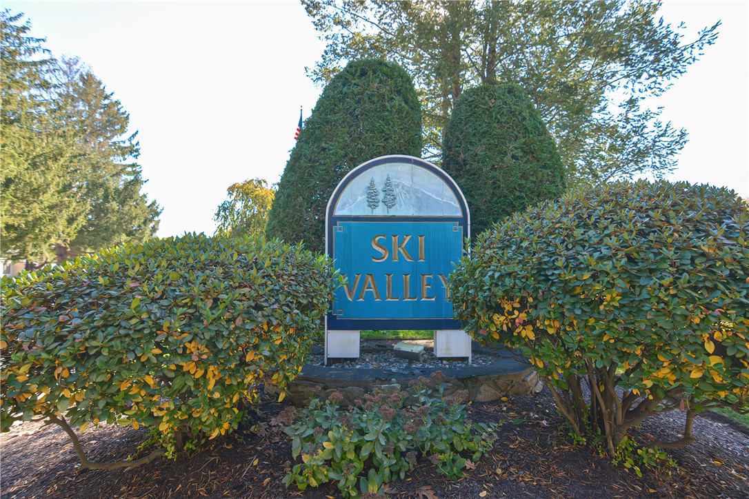 80 Fisher Road, Unit 81 Cumberland, RI 02864 - Photo 2 of 38