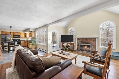 $950,000 | 31 Sawtell Drive, Groton, MA 01450