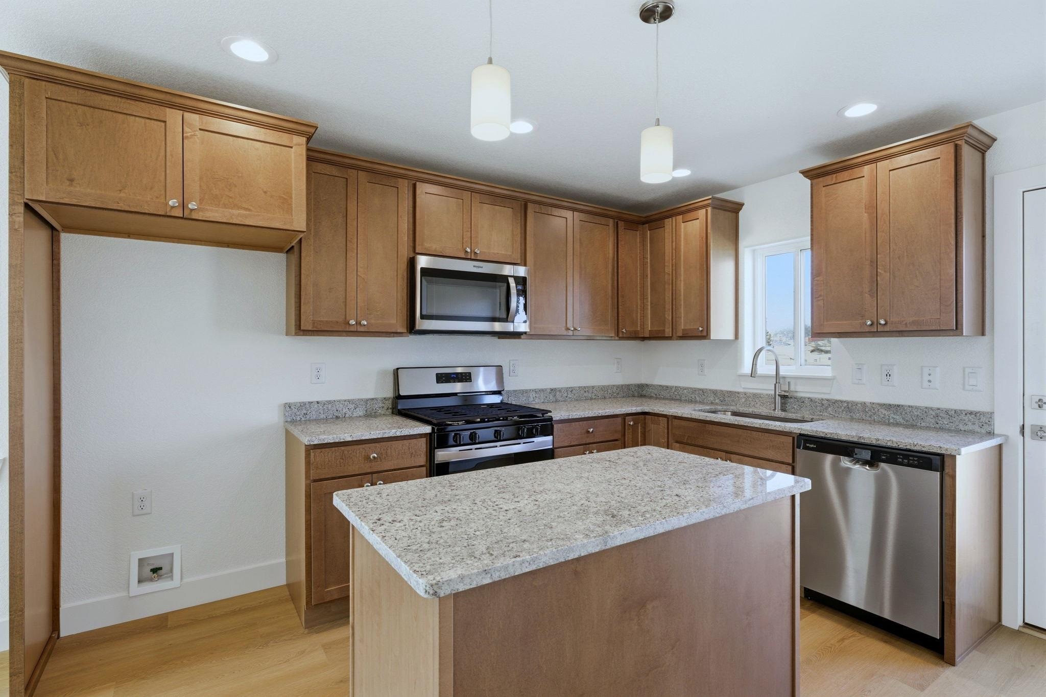 4706 Shale Circle Mills, WY 82644 - Photo 7 of 18