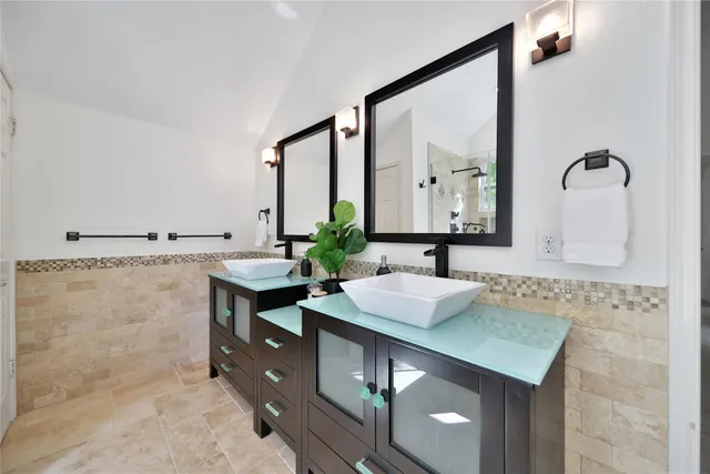 $699,990 | 255 South Crimson Clover Court, The Woodlands, TX 77381