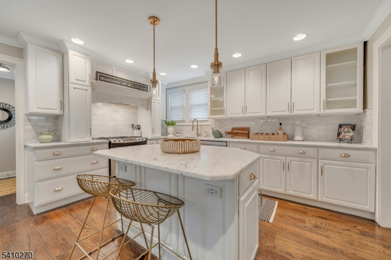 40 Cross Street Montclair, NJ 07042 - Photo 5 of 46