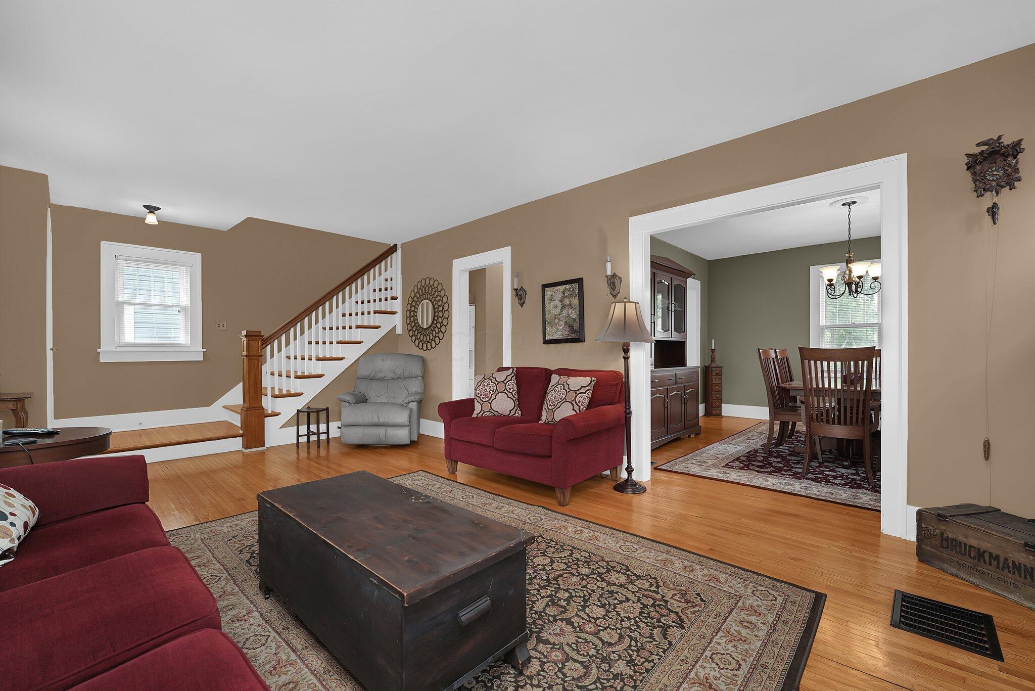 1527 Lincoln Road Columbus, OH 43212 - Photo 6 of 28 6-web-or-mls-1527-lincoln-rd