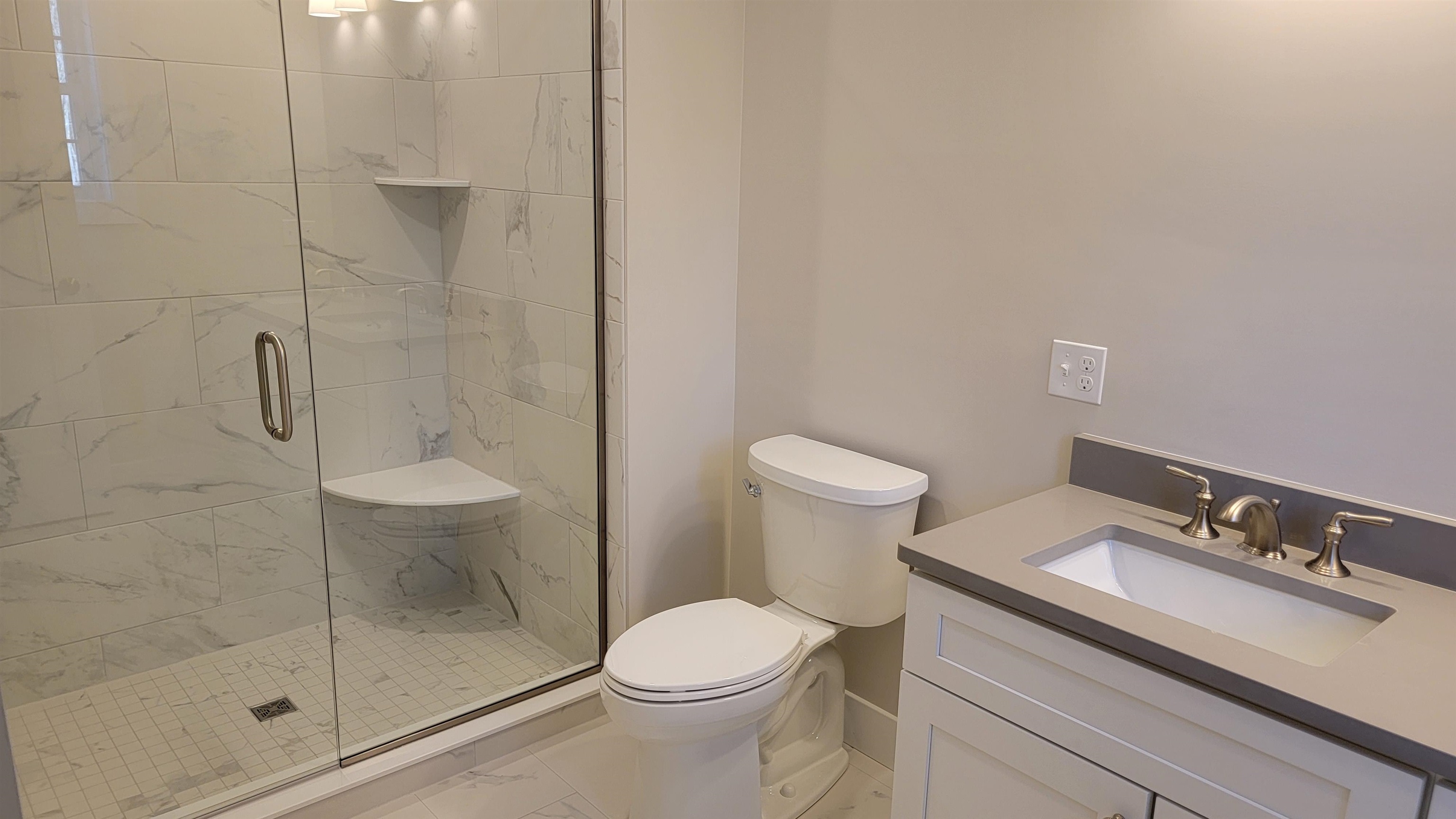 81 Mulberry Lane, Unit 67 Epping, NH 03042 - Photo 11 of 48