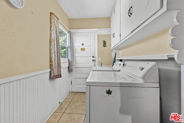 $620,000 | 945 West 54th Street, Los Angeles, CA 90037