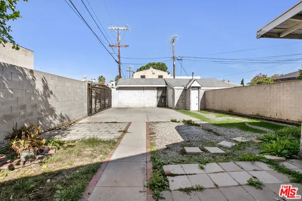 $620,000 | 945 West 54th Street, Los Angeles, CA 90037
