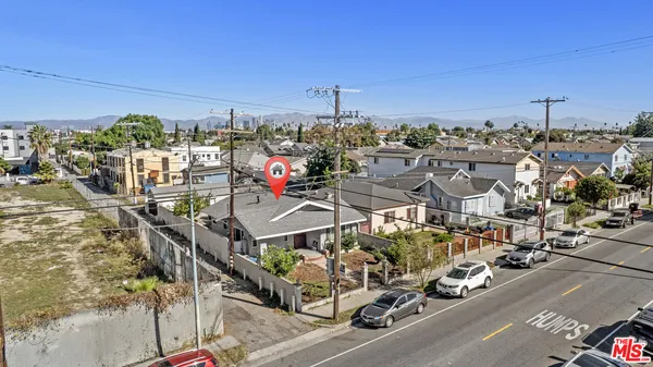 $620,000 | 945 West 54th Street, Los Angeles, CA 90037