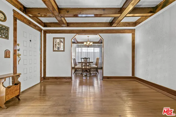 $620,000 | 945 West 54th Street, Los Angeles, CA 90037
