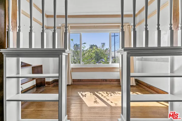 $620,000 | 945 West 54th Street, Los Angeles, CA 90037