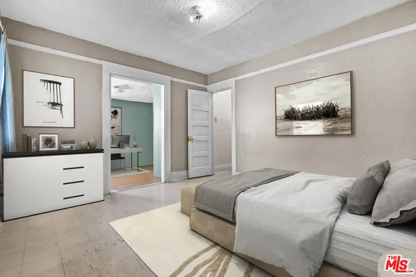 $620,000 | 945 West 54th Street, Los Angeles, CA 90037