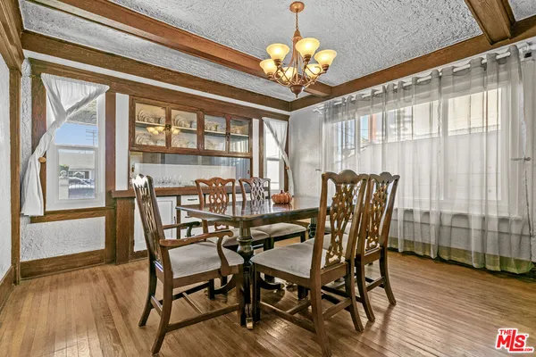 $620,000 | 945 West 54th Street, Los Angeles, CA 90037