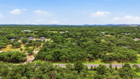 $525,000 | 30592 Oakview Road, Bulverde, TX 78163