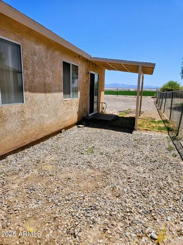 a view of parking area