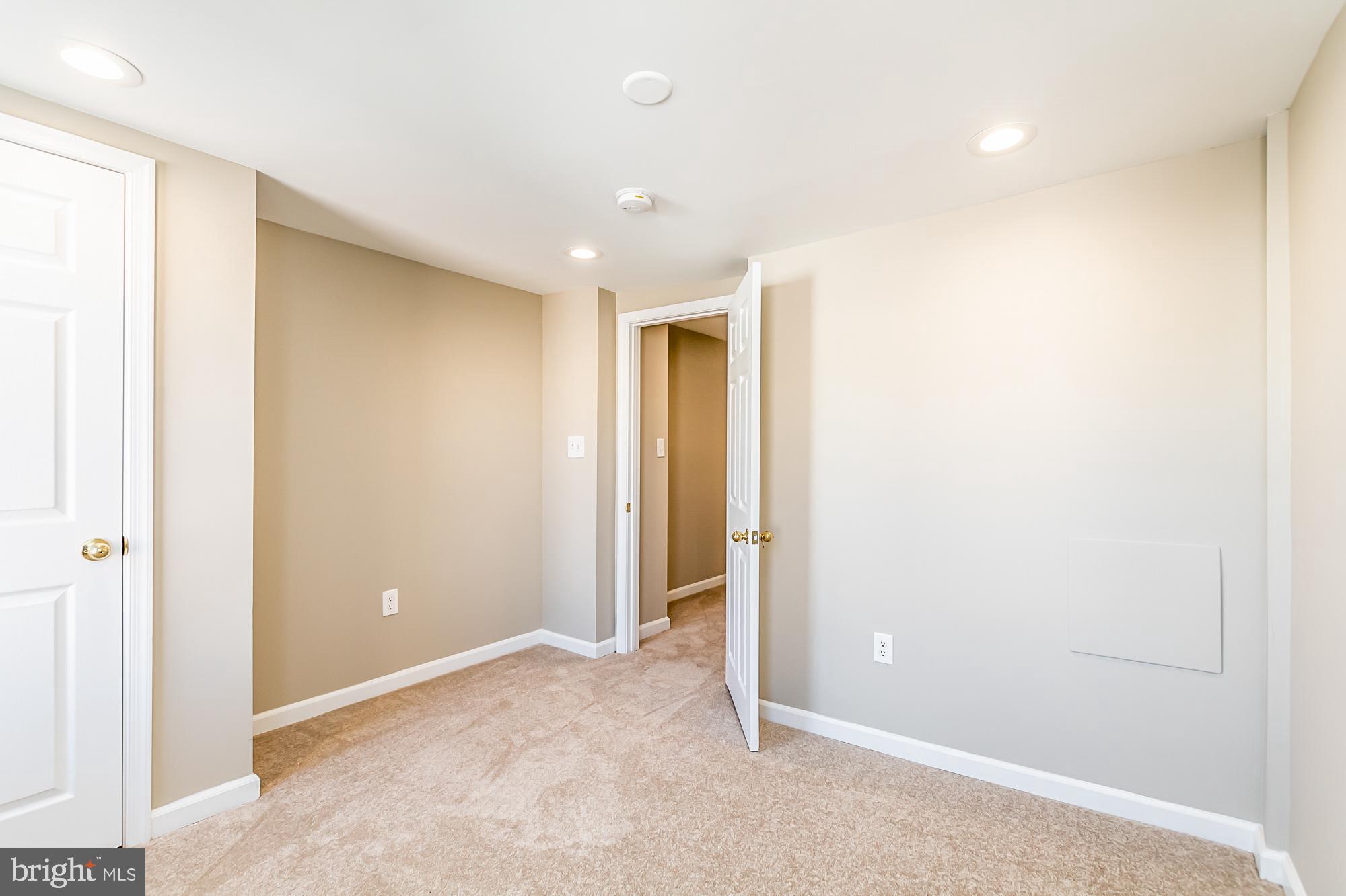 130 West Randall Street Baltimore, MD 21230 - Photo 15 of 30 a view of an empty room