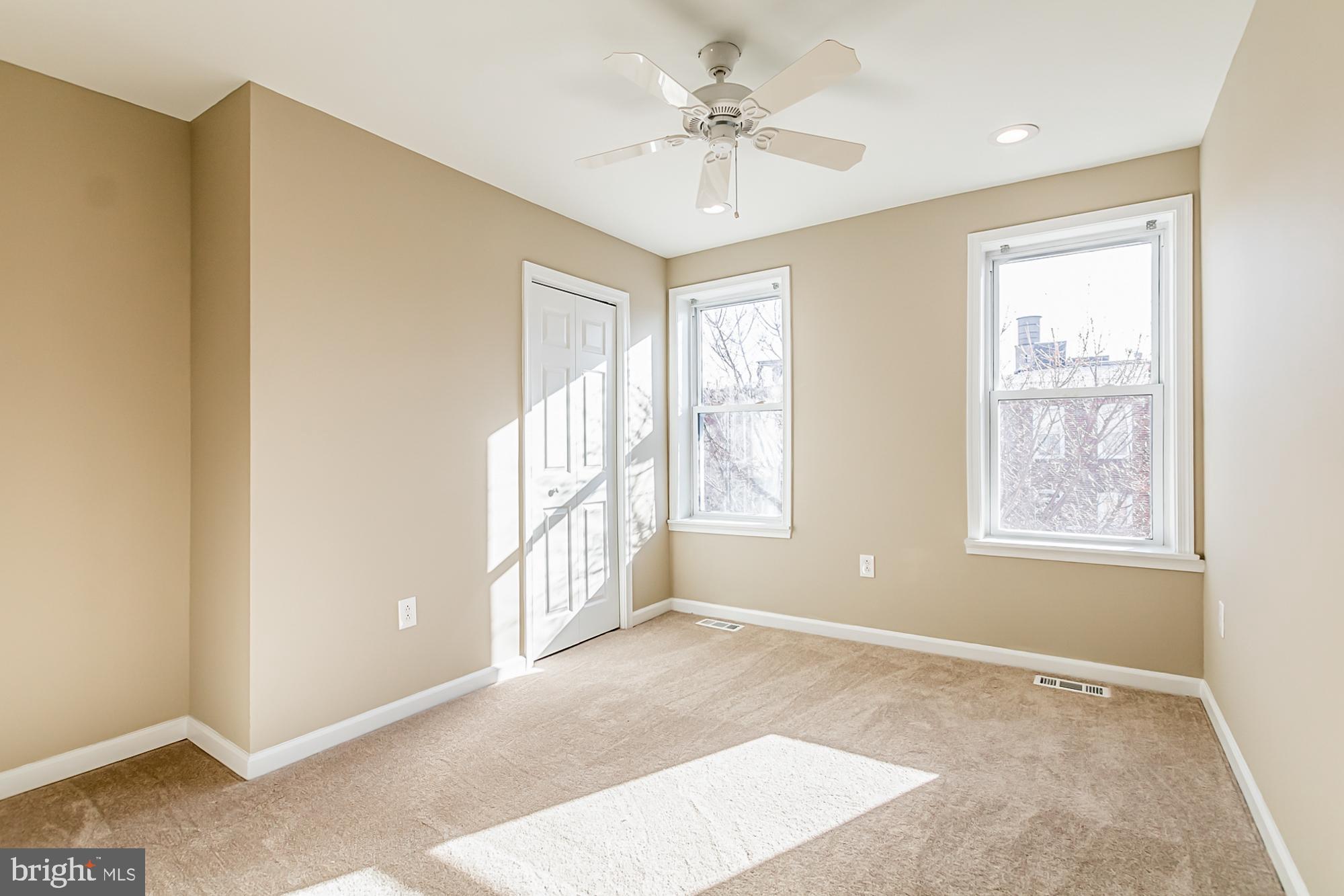 130 West Randall Street Baltimore, MD 21230 - Photo 17 of 30 a view of an empty room with a window