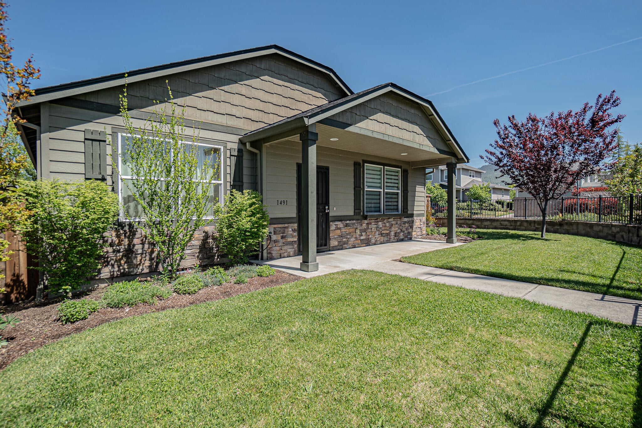 1491 Spring Street Medford, OR 97504 - Photo 1 of 28 DSC02651-HDR