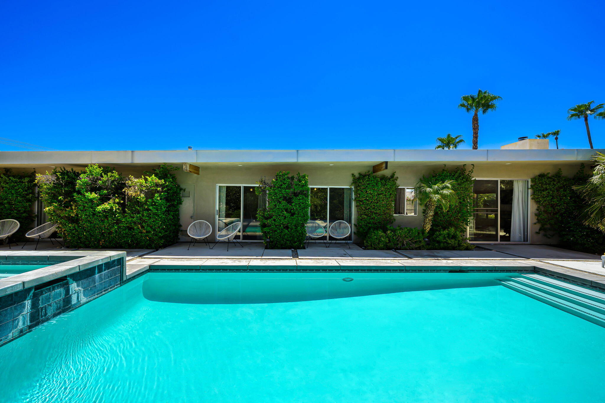 623 Desert Way Palm Springs, CA 92264 - Photo 25 of 39 a front view of a house with a yard