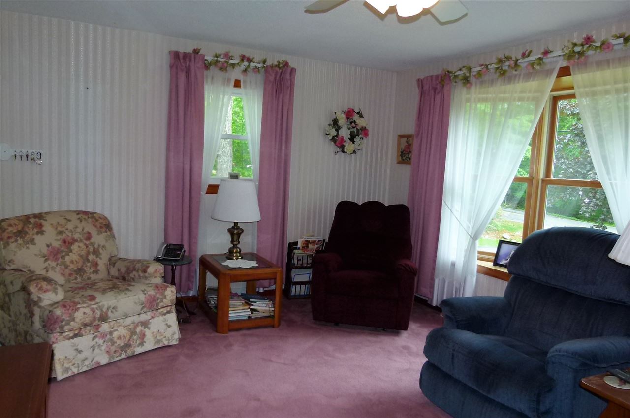 23 Webber Road Hampstead, NH 03826 - Photo 8 of 23 Gallery Image 8