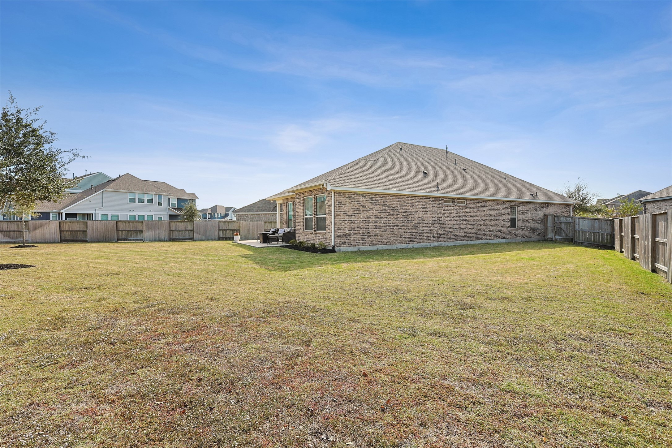 10003 Napier Drive Rosharon, TX 77583 - Photo 20 of 24 Another view of the oversized backyard