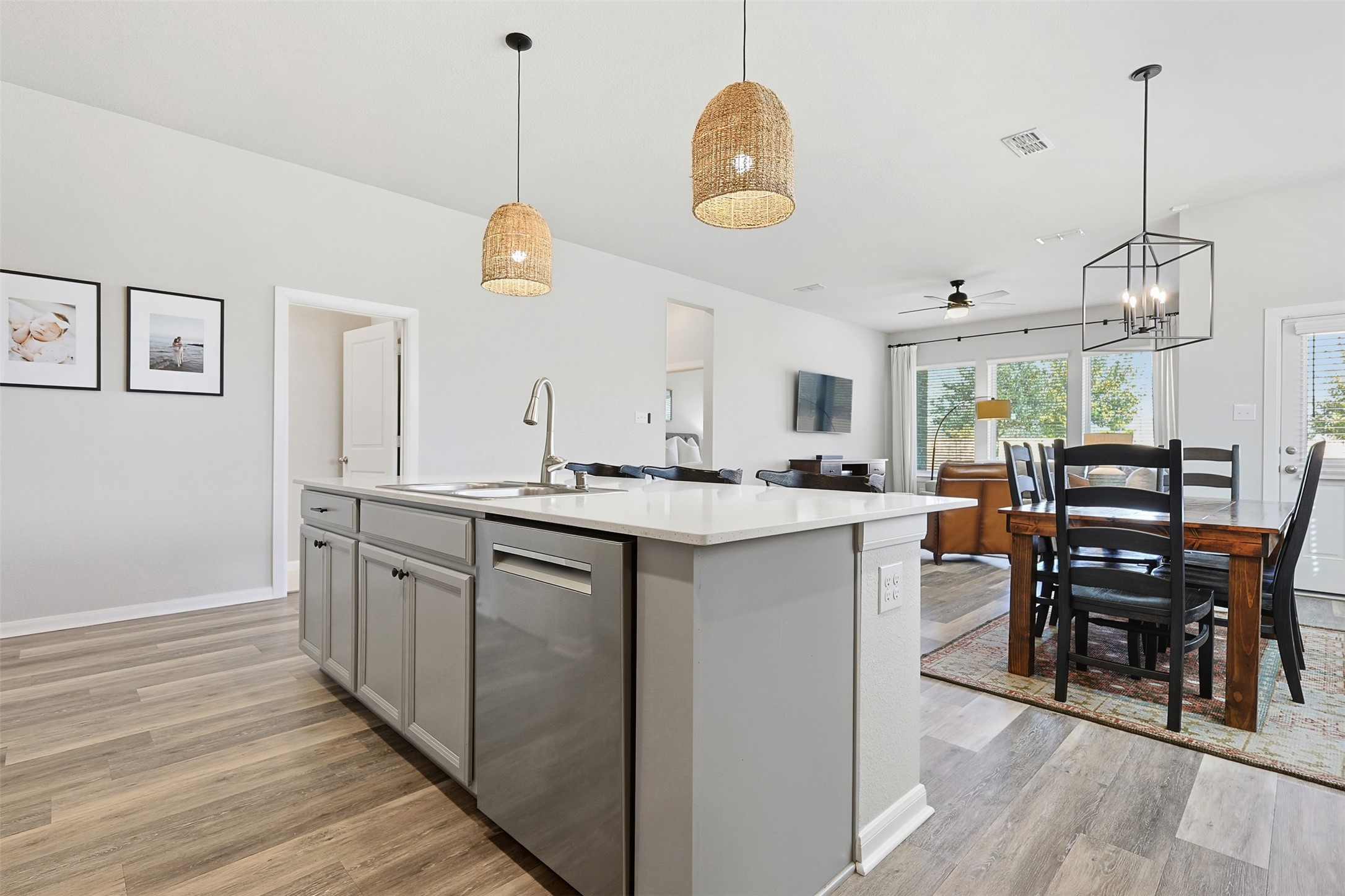 10003 Napier Drive Rosharon, TX 77583 - Photo 5 of 24 Large kitchen island with stainless steel appliances