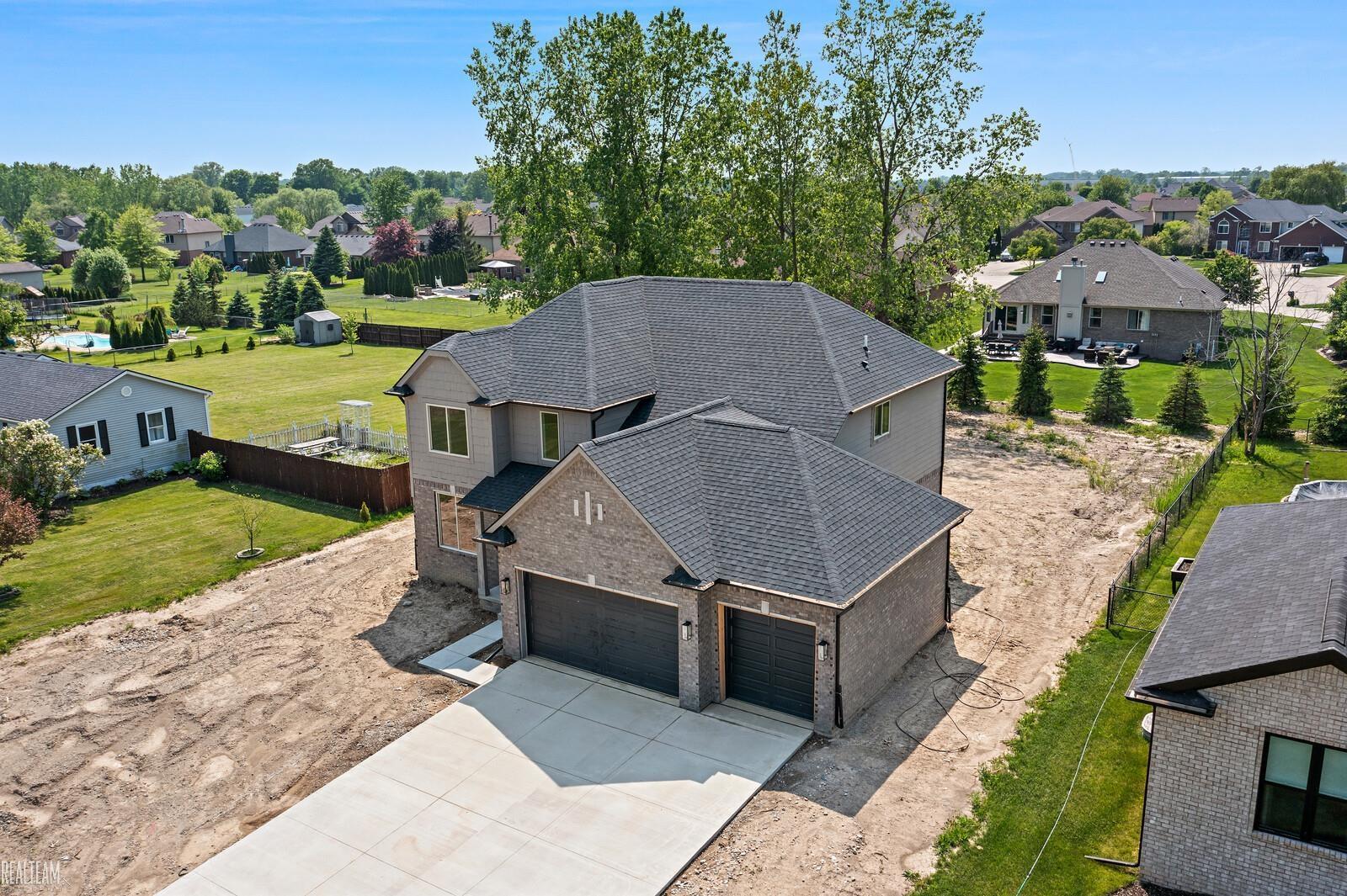 52385 Sass Road Chesterfield, MI 48047 - Photo 3 of 39