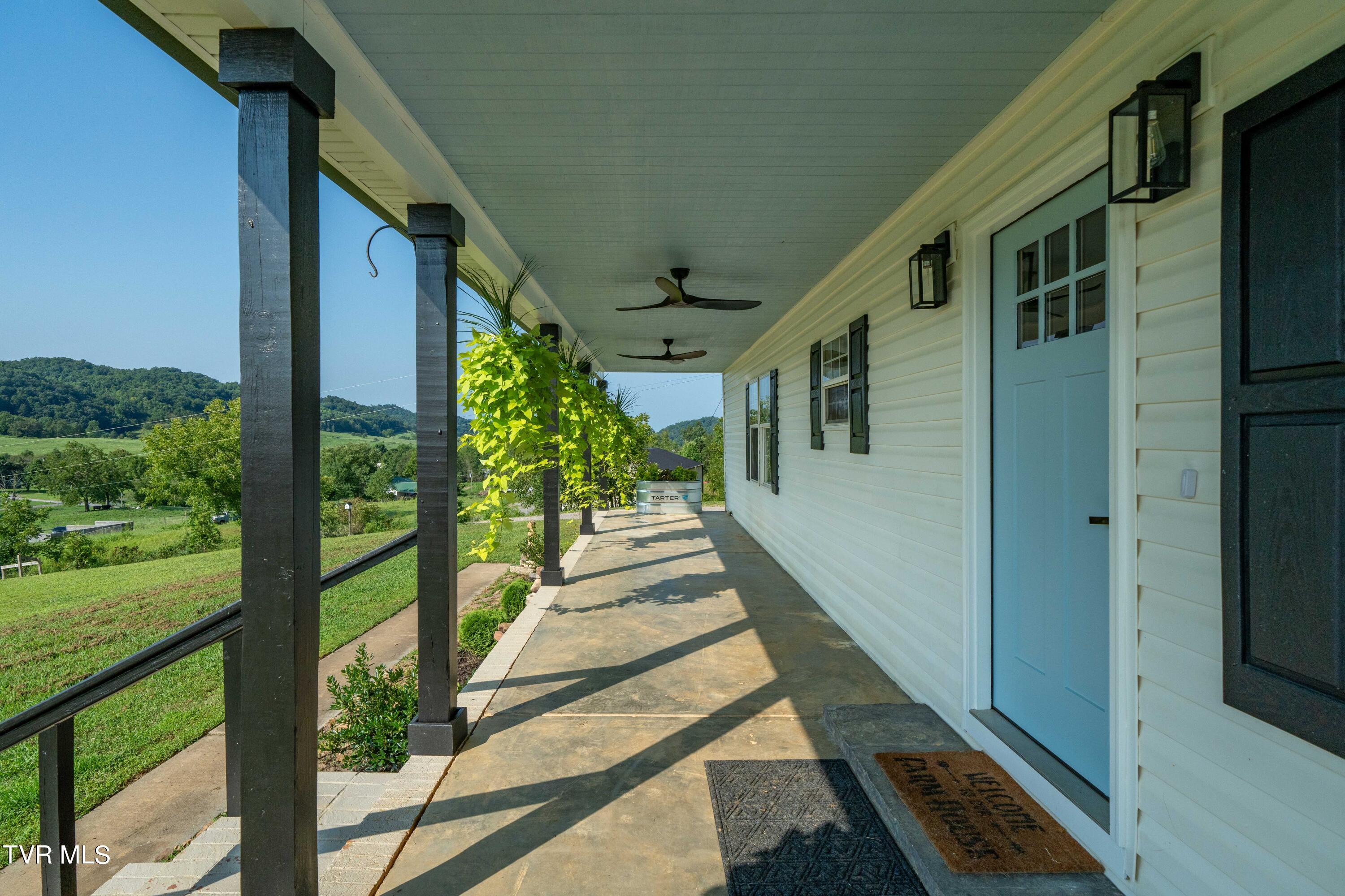 3233 Stanley Valley Road Surgoinsville, TN 37873 - Photo 17 of 104 3233 Stanley Valley Rd (38 of 87)