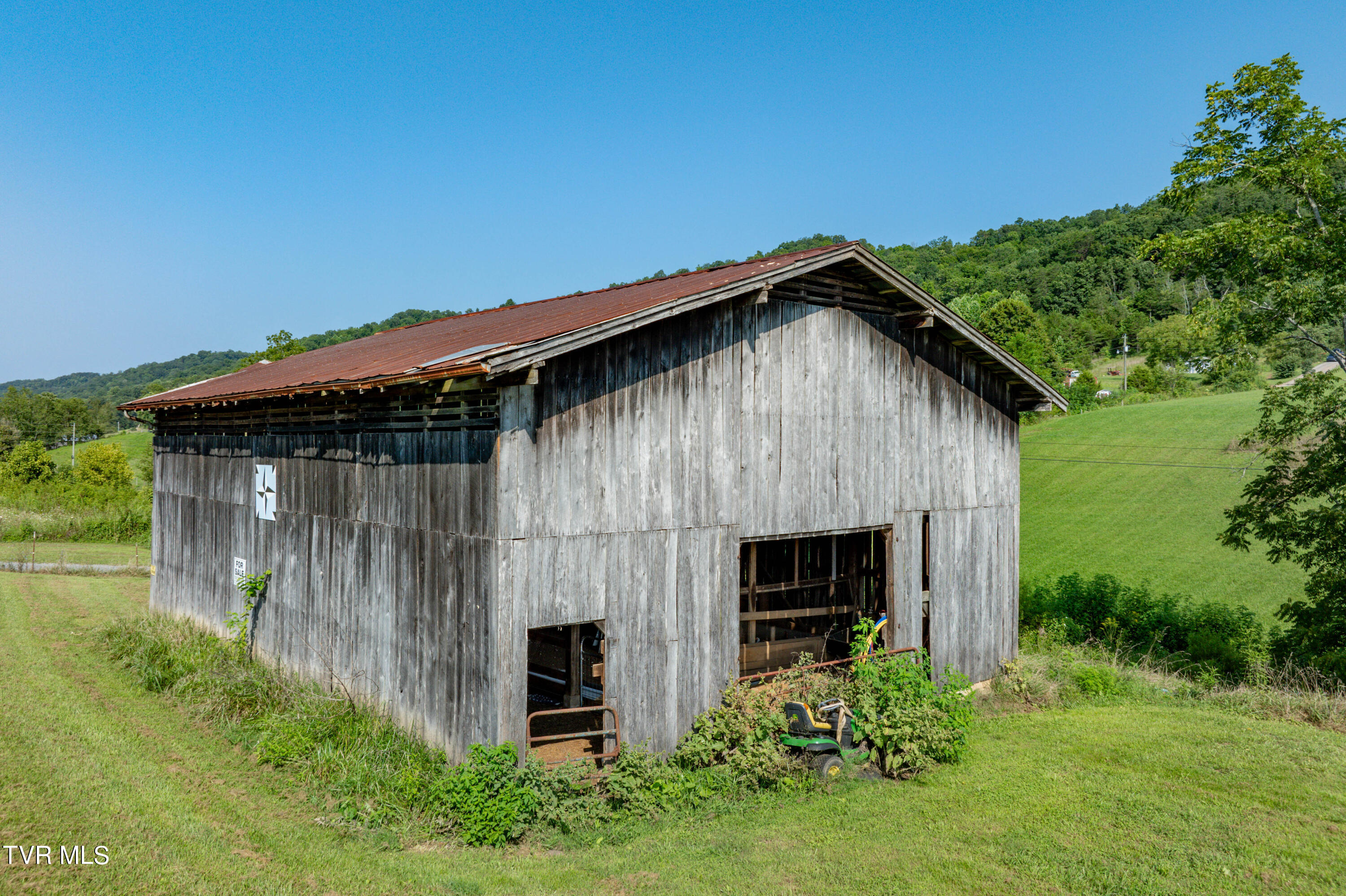 3233 Stanley Valley Road Surgoinsville, TN 37873 - Photo 54 of 104 3233 Stanley Valley Rd (28 of 87)
