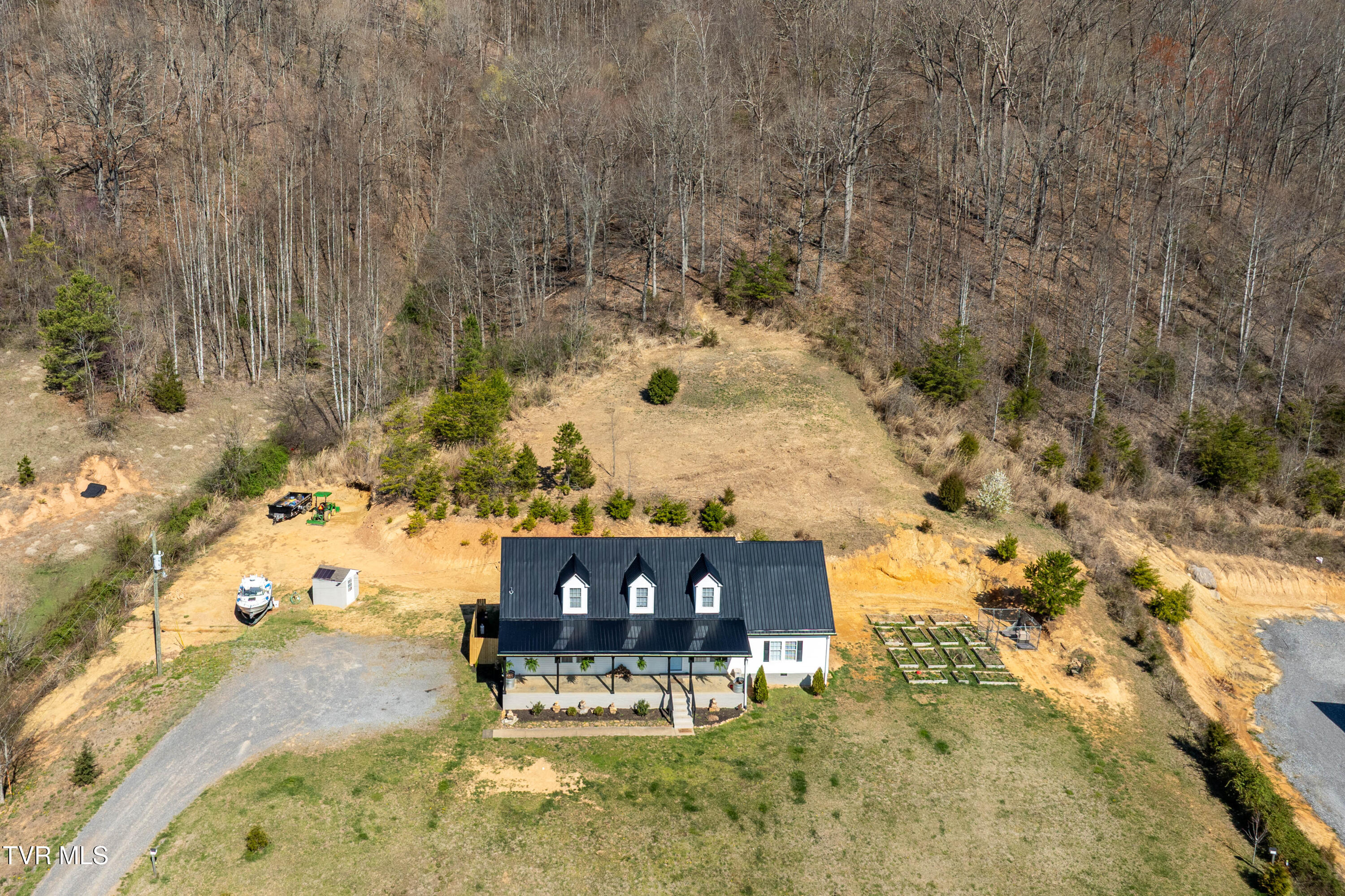 3233 Stanley Valley Road Surgoinsville, TN 37873 - Photo 66 of 104 3223 Stanley Valley Rd-14