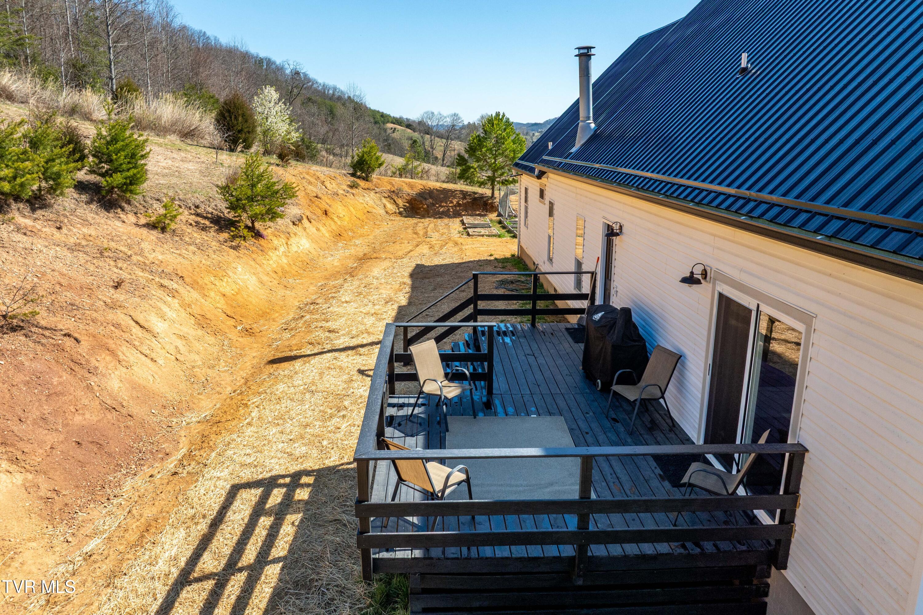 3233 Stanley Valley Road Surgoinsville, TN 37873 - Photo 70 of 104 3223 Stanley Valley Rd-19