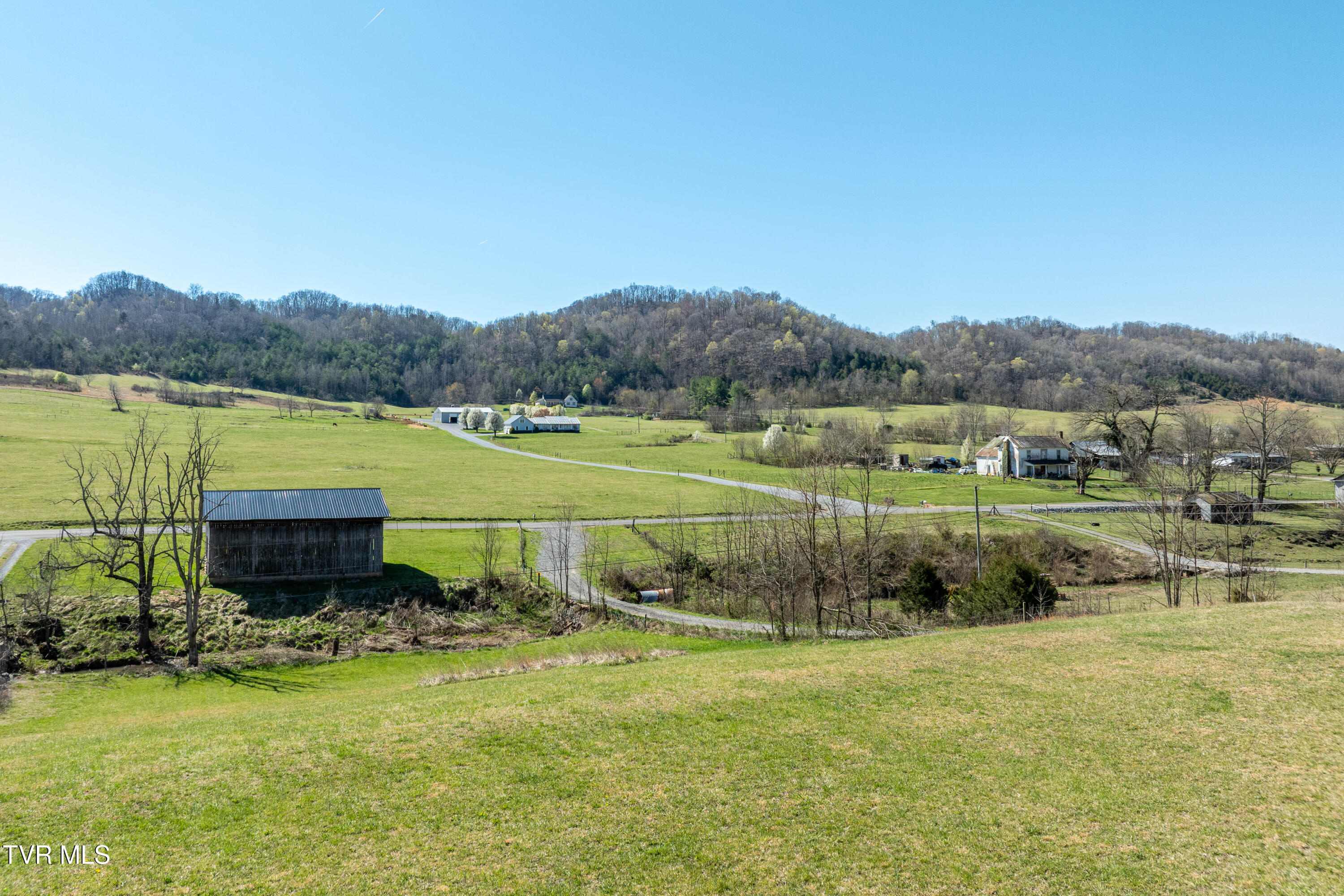 3233 Stanley Valley Road Surgoinsville, TN 37873 - Photo 78 of 104 3223 Stanley Valley Rd-30