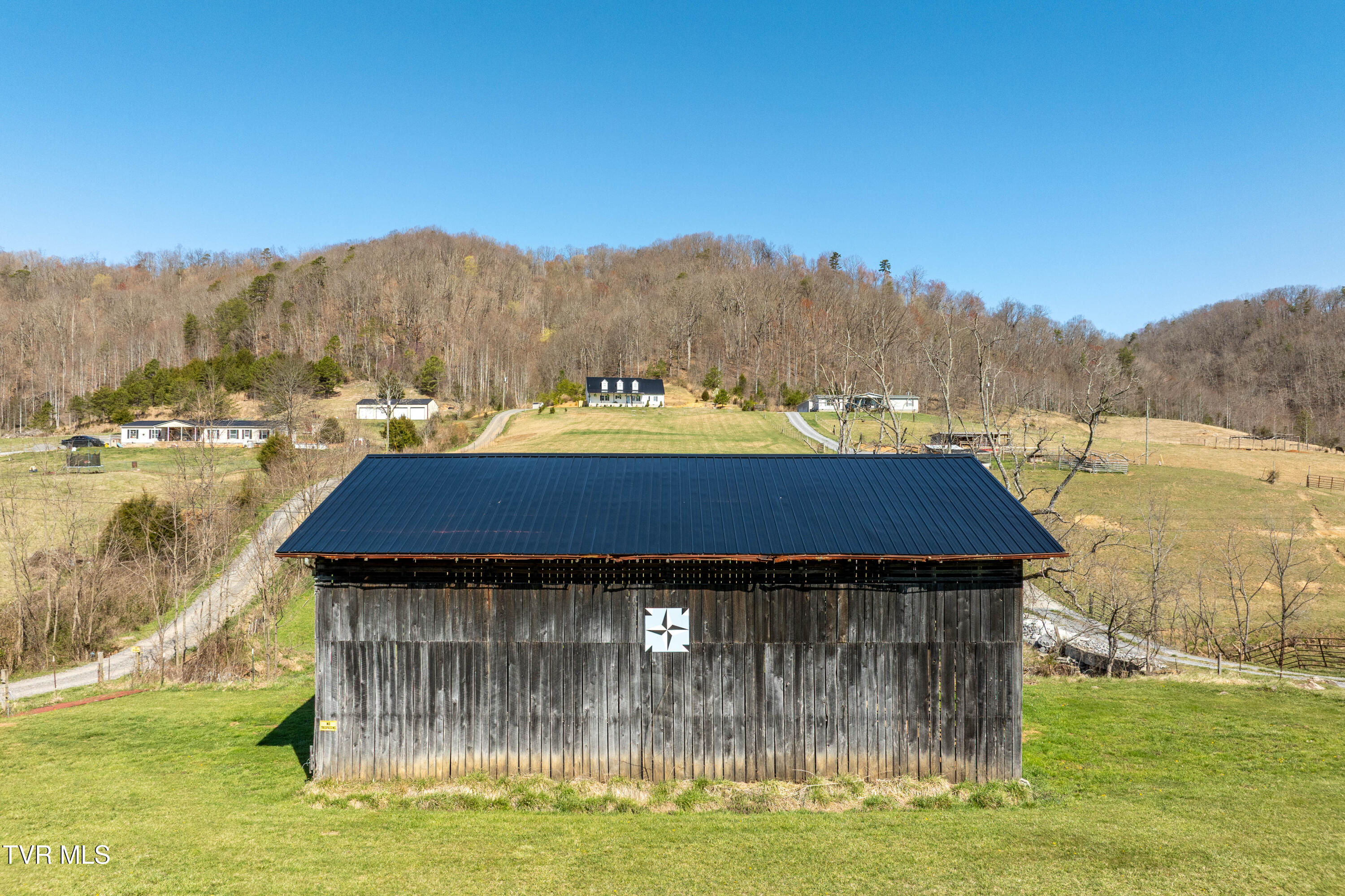 3233 Stanley Valley Road Surgoinsville, TN 37873 - Photo 80 of 104 3223 Stanley Valley Rd-32