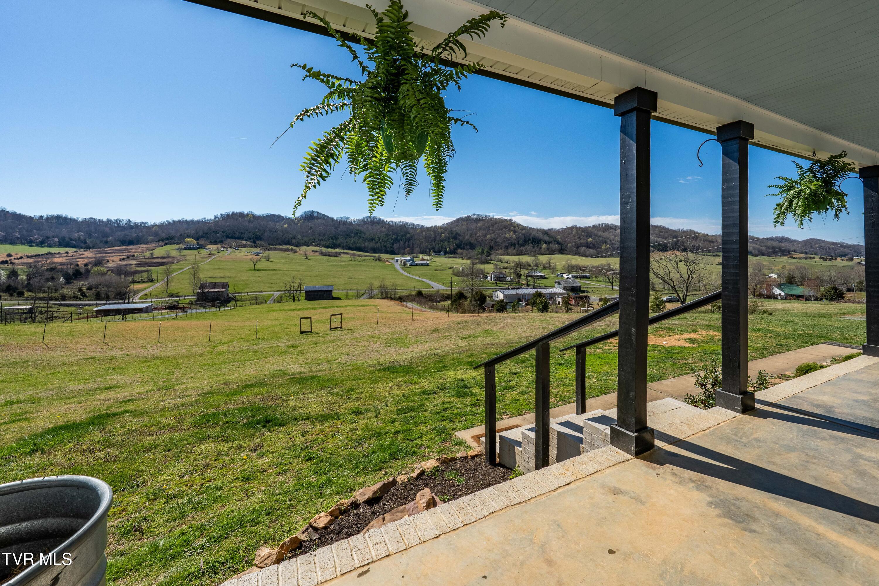 3233 Stanley Valley Road Surgoinsville, TN 37873 - Photo 88 of 104 3223 Stanley Valley Rd-43