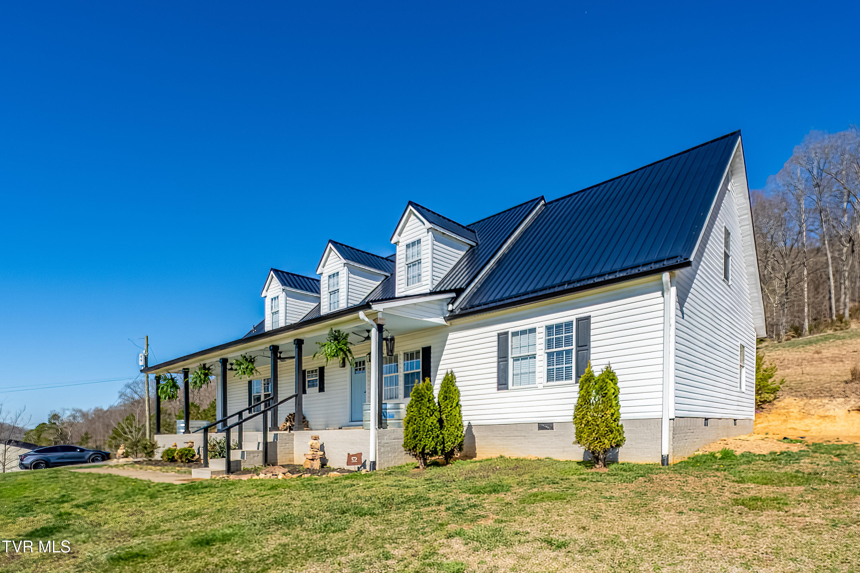 3233 Stanley Valley Road Surgoinsville, TN 37873 - Photo 10 of 104 3223 Stanley Valley Rd-37