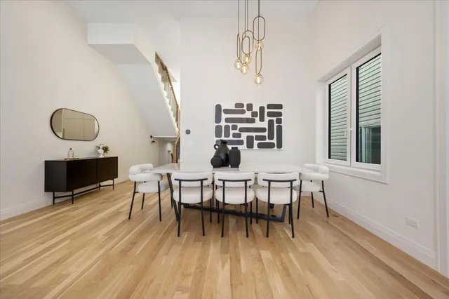 $1,599,900 | 529 North Hartland Court, Chicago, IL 60622