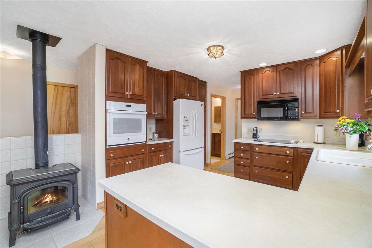 13005 Bluff Road Traverse City, MI 49686 - Photo 6 of 24 1887066-5.JPG