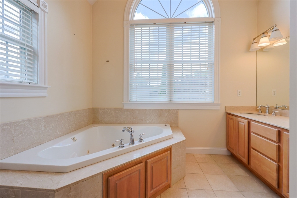 9 Hillside Avenue Milford, MA 01757 - Photo 17 of 39