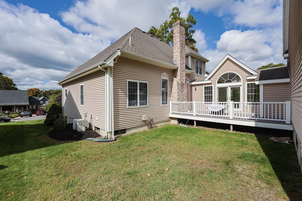 9 Hillside Avenue Milford, MA 01757 - Photo 32 of 39