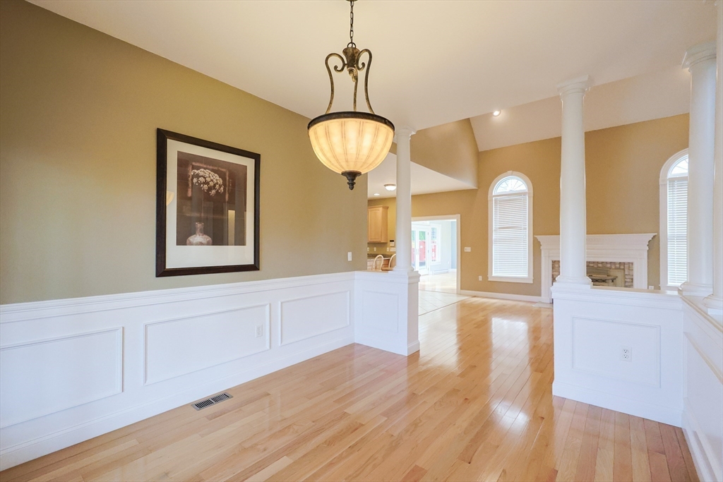 9 Hillside Avenue Milford, MA 01757 - Photo 4 of 39