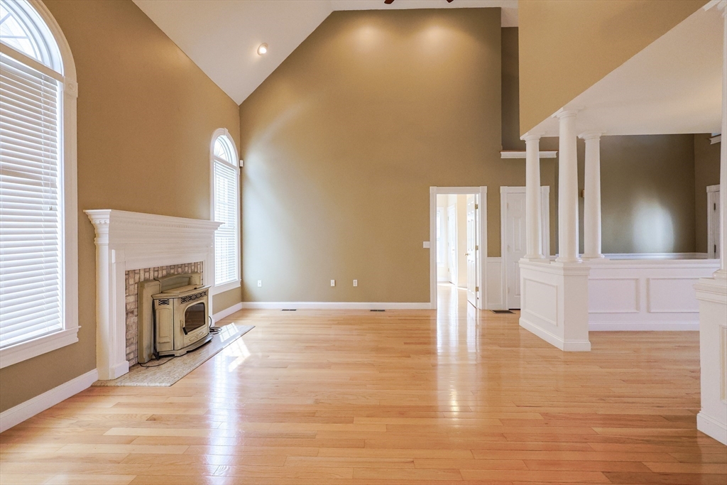 9 Hillside Avenue Milford, MA 01757 - Photo 6 of 39